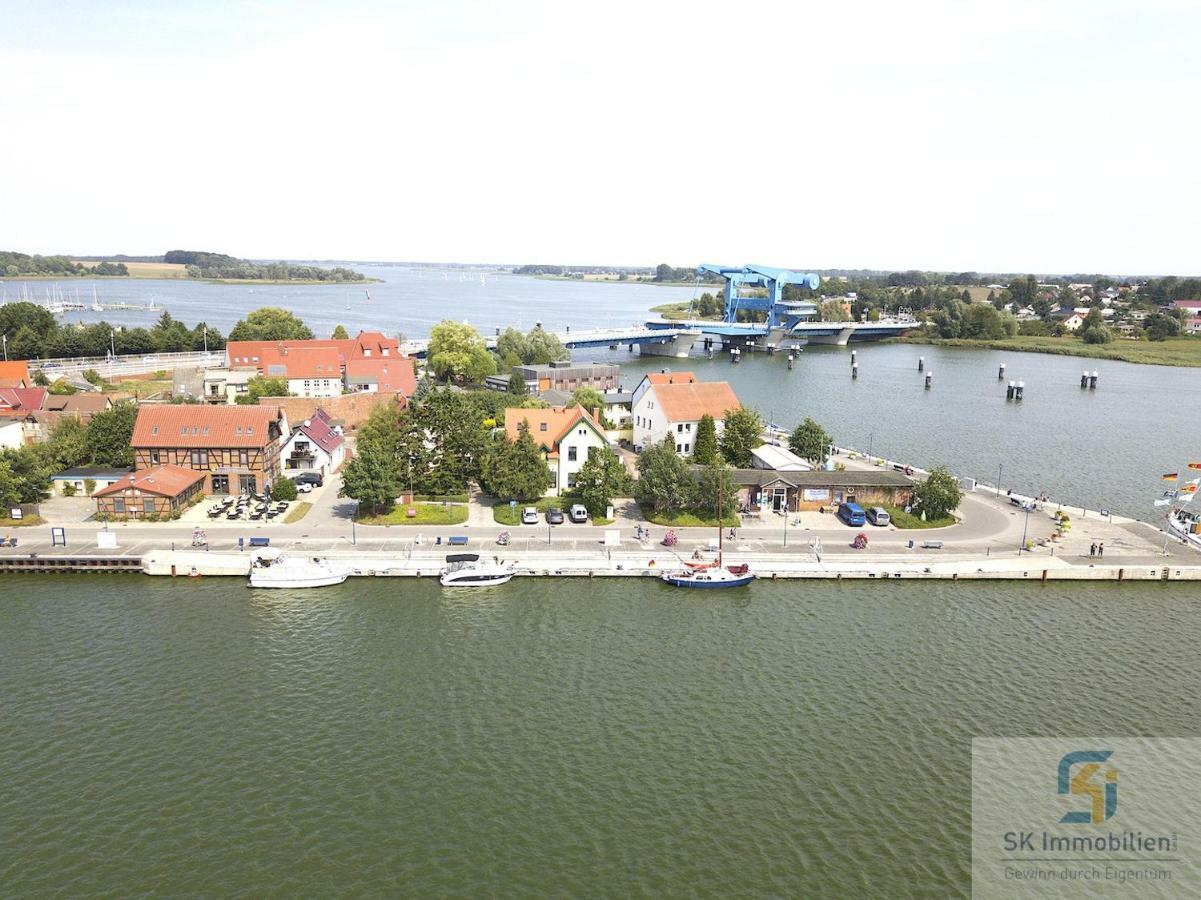 Готель Zur Schlossinsel Вольґаст Екстер'єр фото